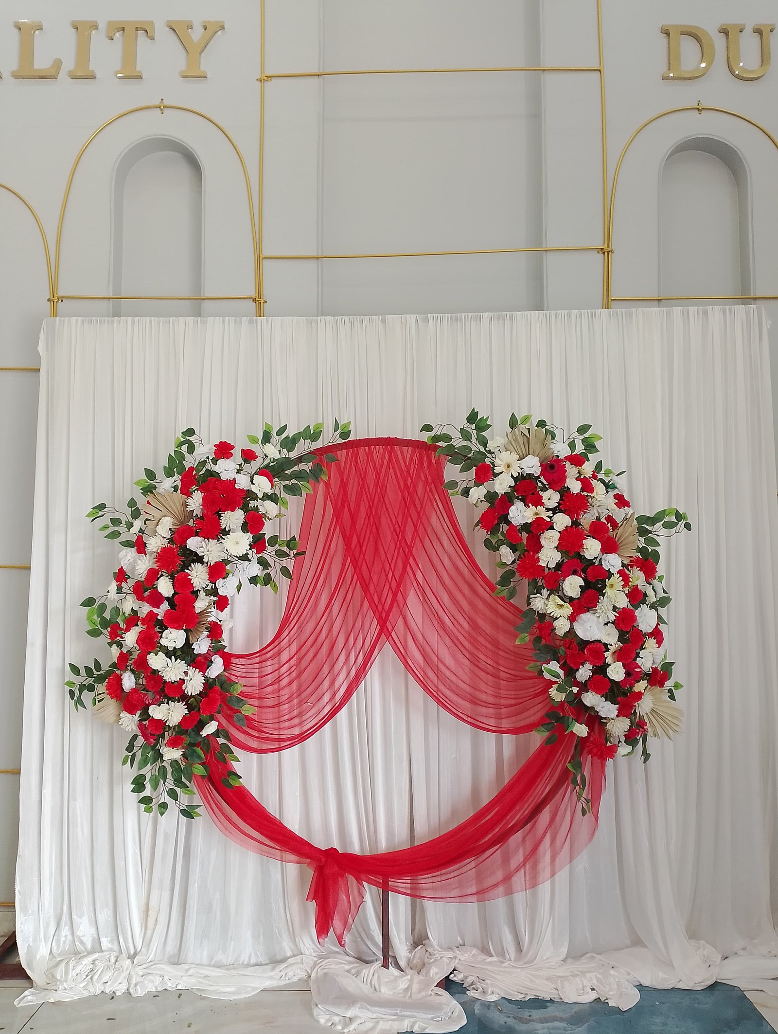 Elegant Floral Circle Backdrop PB (130)