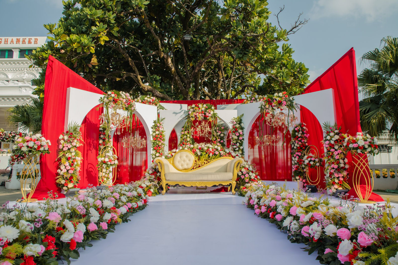 Royal Blossom Arch Stage