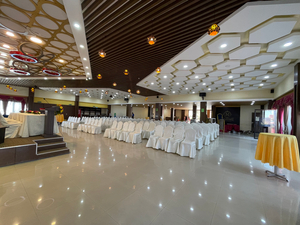 Maxims Hall