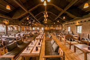 Lounge Hall