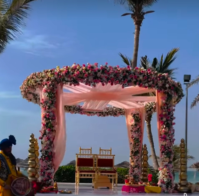 Circular Serenity Mandap M14