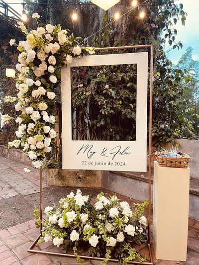 Floral Frame Photo Booth (PB 139)