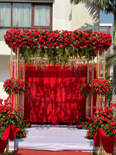 Royal Red Mandap(M 99)