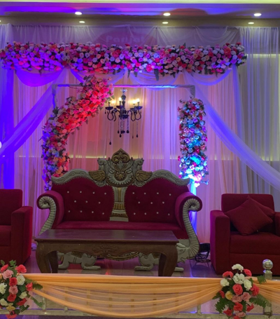Royal Crimson Stage (SD 162)