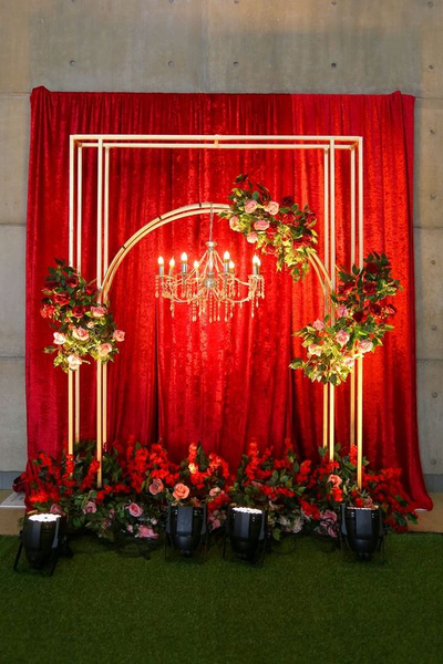 Bold Red Backdrop PhotoBooth (PB 29)