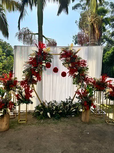 Elegant Garden Arch Photobooth(140)