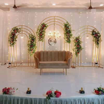 Golden Arch Floral Stage SD 296