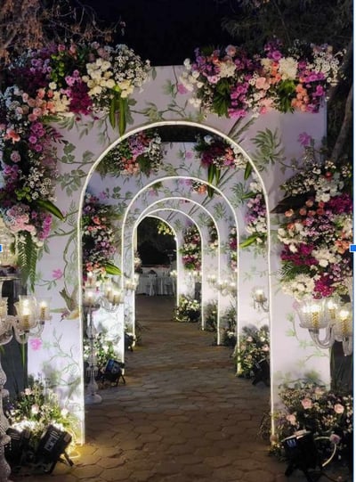 Royal Floral Archway Entrance (EG 82)
