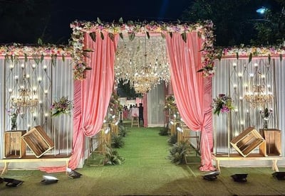 Elegant Blossom Arch Entrance Gate (EG 35)