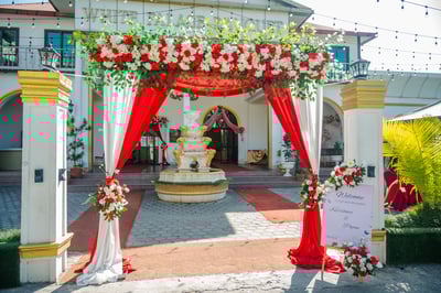 Grand Red & White Entrance Gate(EG 76)