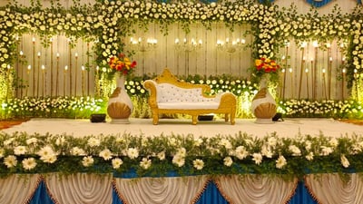 Royal White Floral Stage(SD 262)