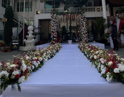 Royal Floral Aisle & Mandap Entrance(IP48)