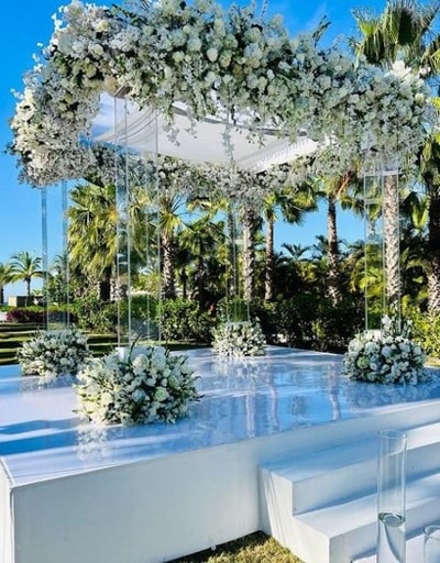 Royal White Mandap M 136