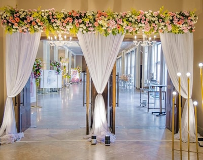 Elegant Floral Entrance(EG 75)