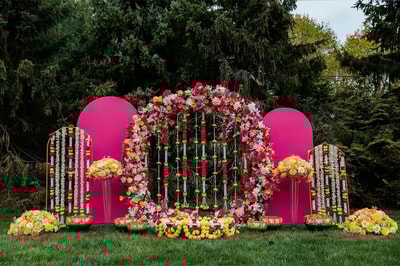 Vibrant Floral Mehendi Stage HMSD 18