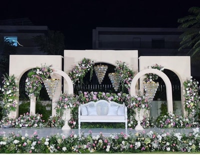 Elegant Floral Arch Stage (SD 307)