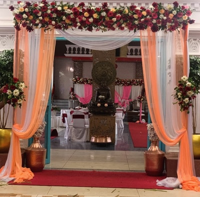 Floral Elegance Entrance Gate (EGH 50)