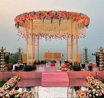Royal Round Floral Mandap(M118)