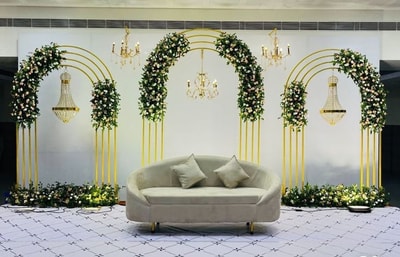 Golden Bloom Arches SD 284