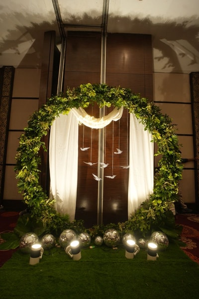 Bloom Circular Photobooth(PB 153)