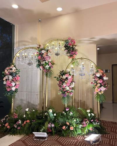 Golden Arch Photobooth (PB164)