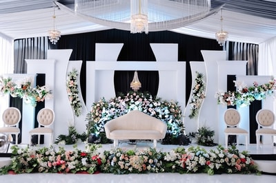 Monochrome Elegance Wedding Stage SD 338