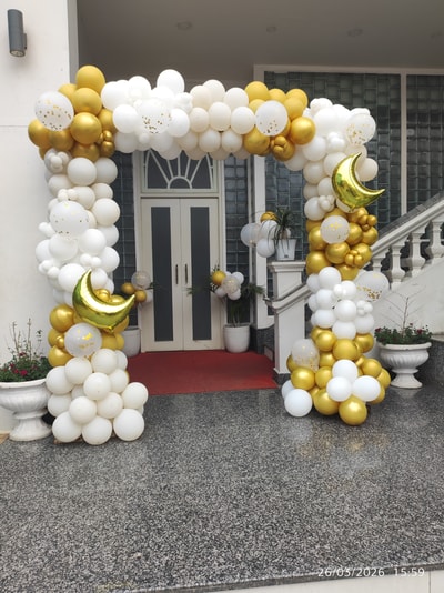 The Golden & White Balloon Entrance Arch(BD96)