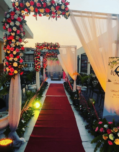 Radiant Floral frame passage (EGH 25)