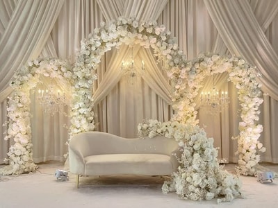 Dreamy White Wedding Stage SD 277
