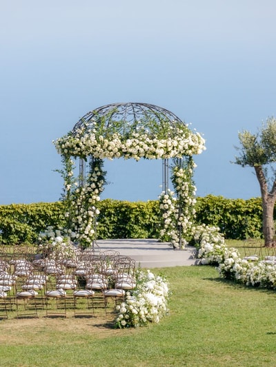 Elegant Floral Dome Mandap(M 100)