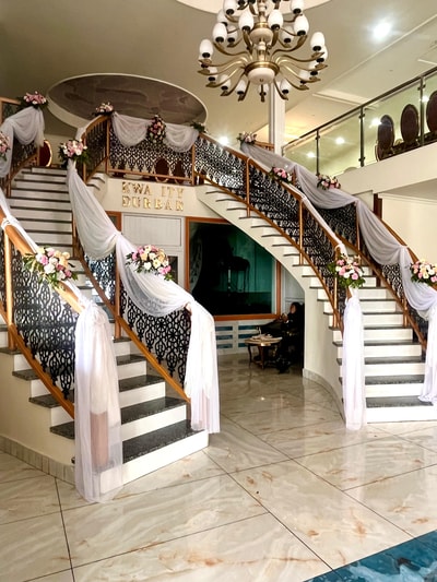 Royal Elegance Staircase Decor