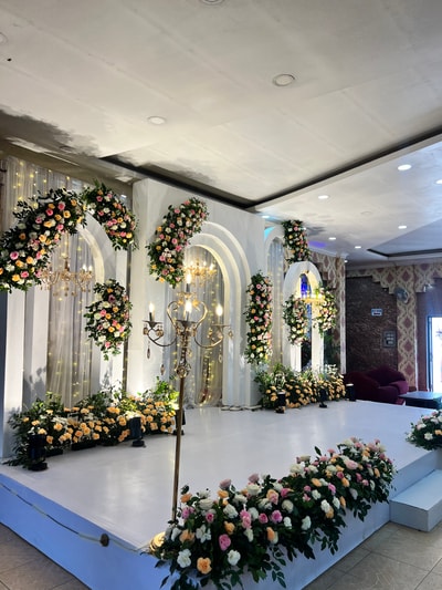 White Elegance Floral Stage(SD 267)