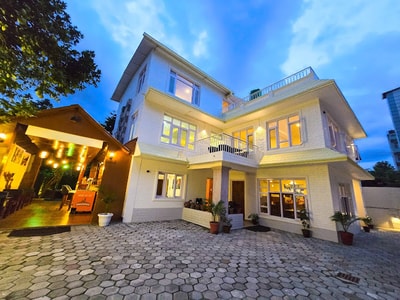 Himalayan Organic Kitchen