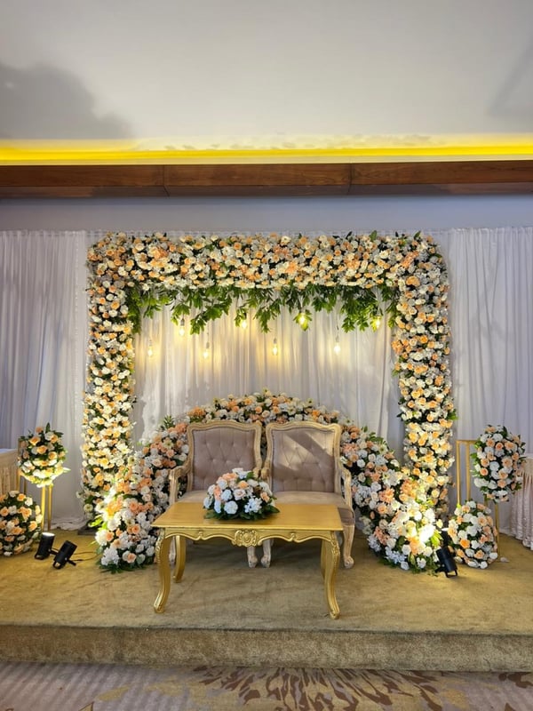 Elegant Floral Stage SD 325