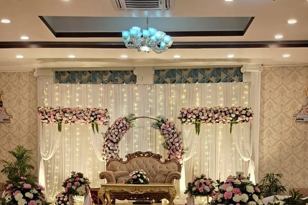 Pink & White Elegant Ring Stage (SD 244)