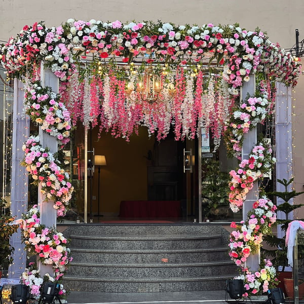 Blossoming Floral Entrance(EGH 52)