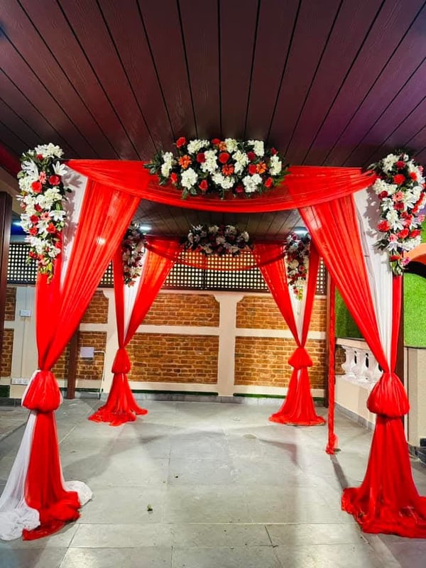 Scarlet Dream Pavilion(M 82)