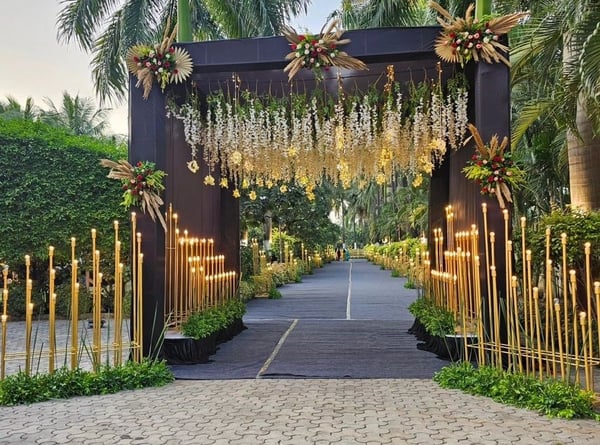 Grand Royal Entrance Walkway(EG84)