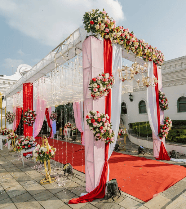 The Grand Floral Gateway EG 79
