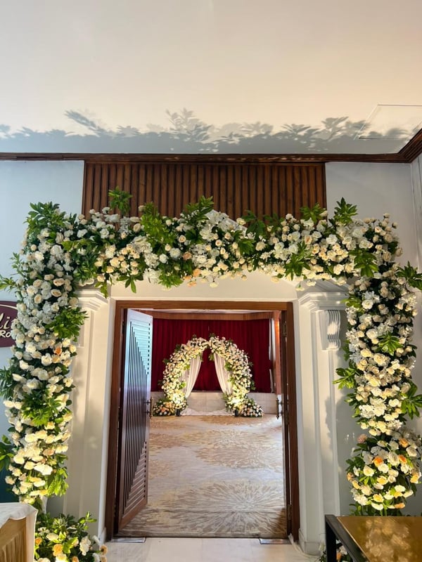 Elegant Floral Entrance EG 88