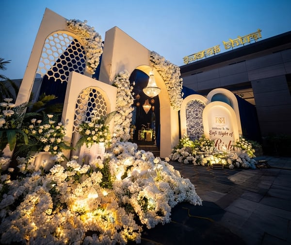 Luminous White Floral Entrance EG 91