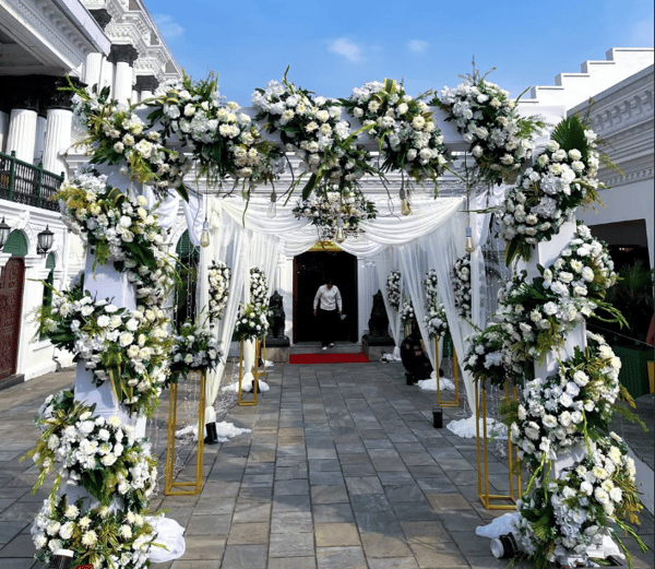 Ivory Garden Tunnel (EG 83)