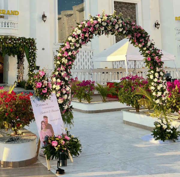 Blossom Harmony Floral Arc Gate(EG 77)