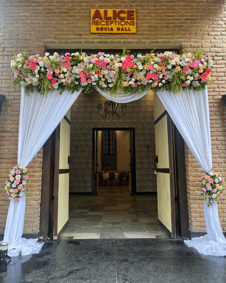 Royal Floral Entrance Gate (EG 87)