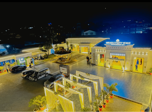Miracle Party Venue image 8
